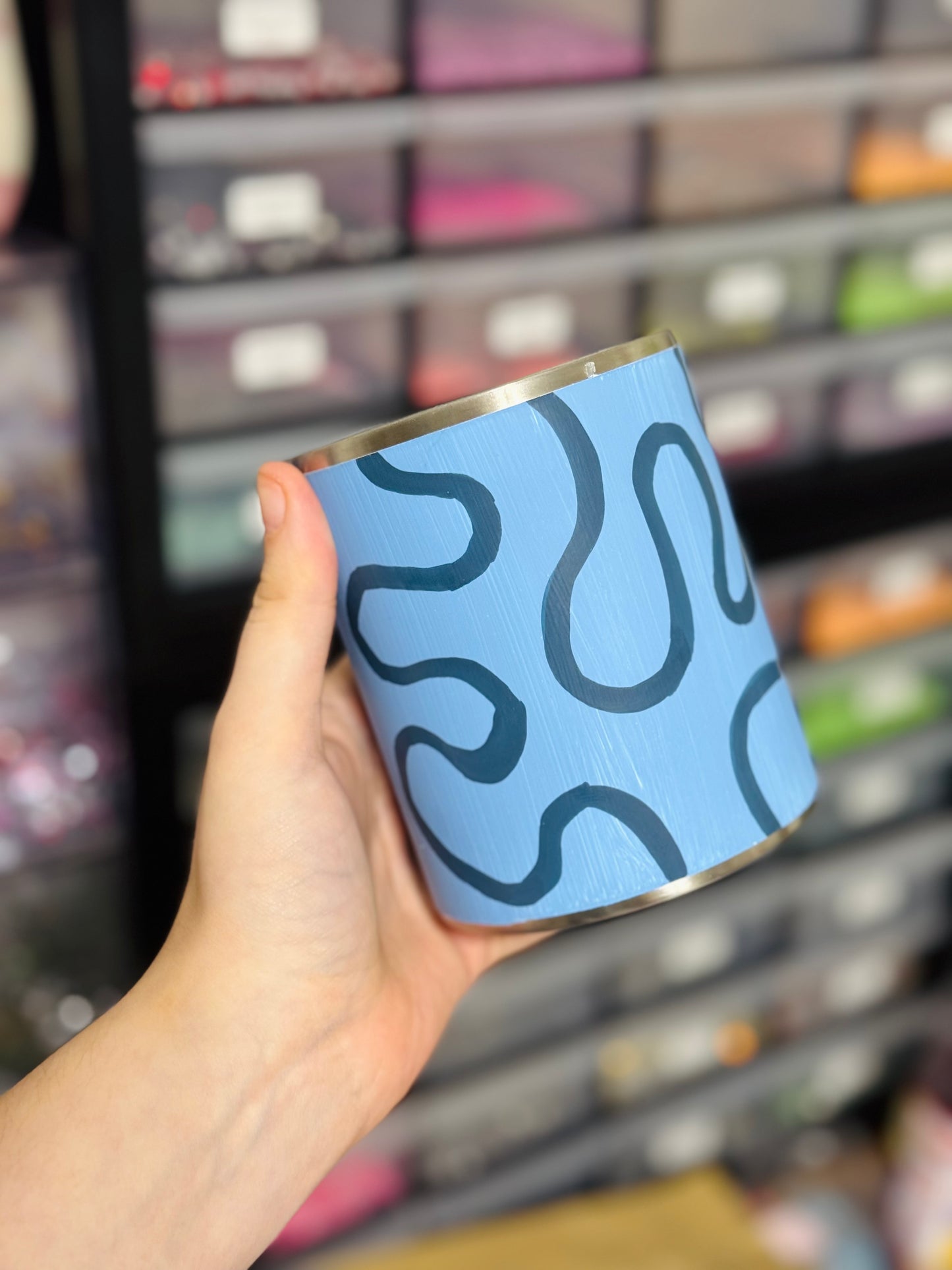 Blue Squiggles 12 oz. Shorty