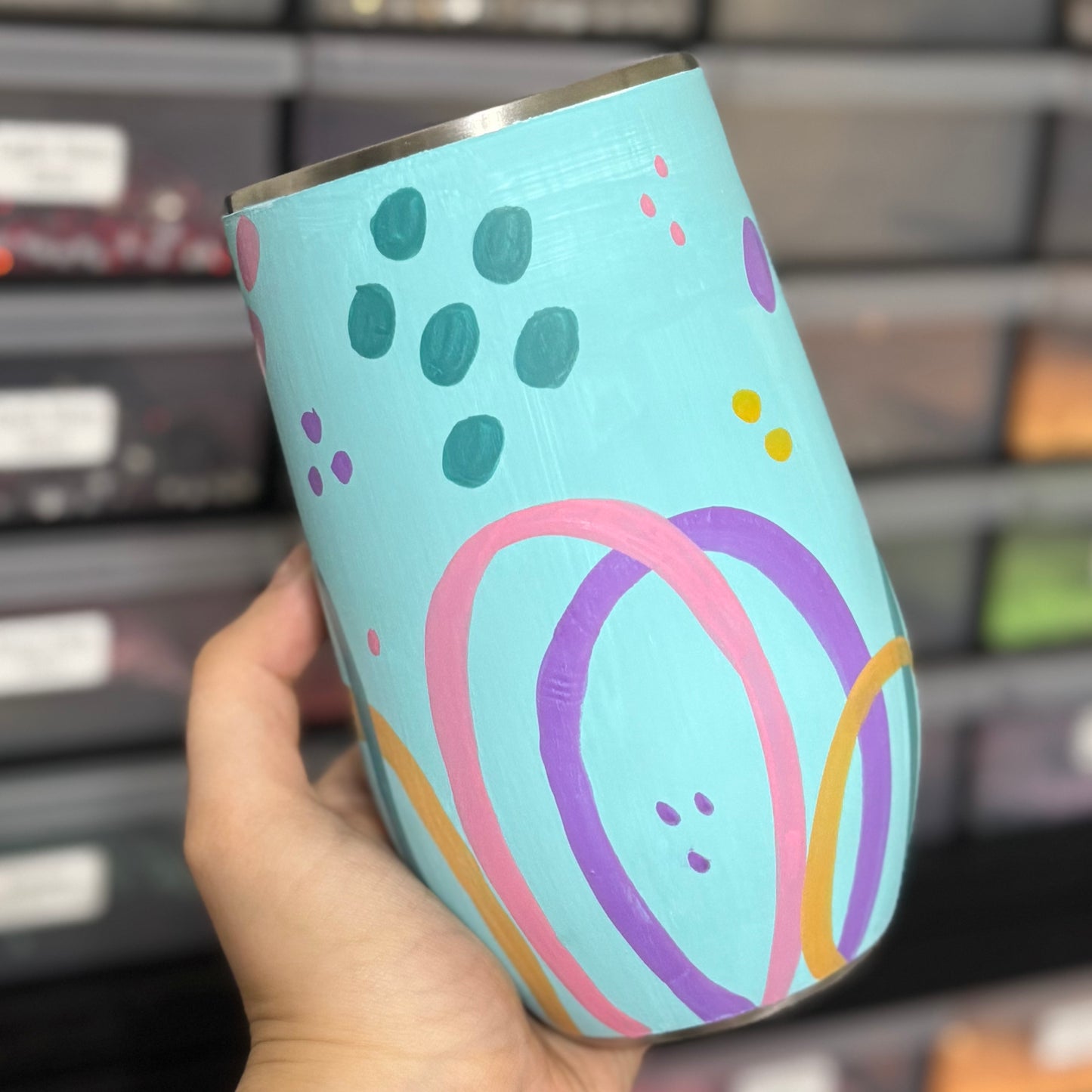 Rainbow Loops 16 oz. Wine